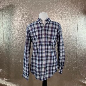 Van Heusen Plaid Button Down Shirt              B2